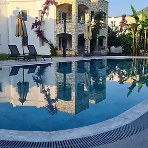 Sun Garden Яликовак